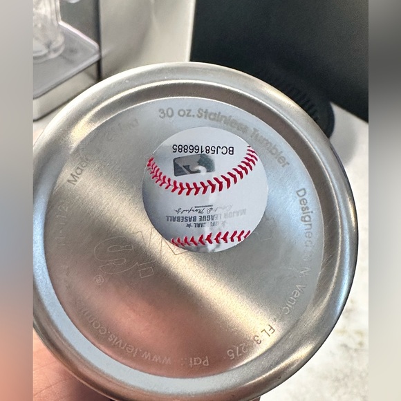 New York Yankees Tervis Traveler Stainless Steel BPA Free Tumbler - 30oz - Picture 9 of 11